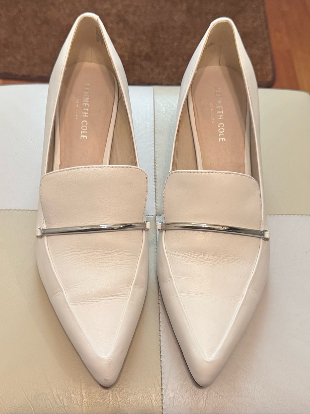 Kenneth Cole Women's Pointed Leather Kitten Heel in Pure White with Silver Bar
